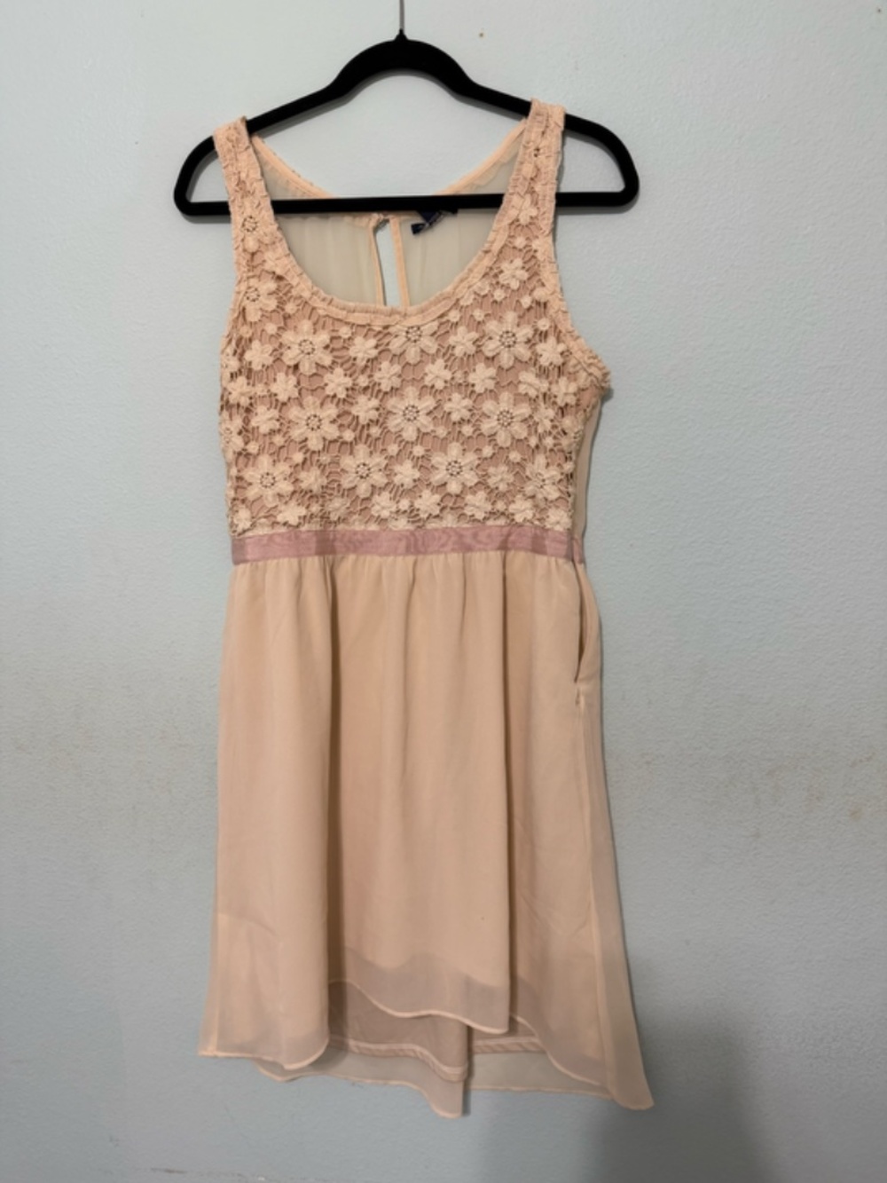 American Eagle Lace Dress - Cream Ivory Floral Open Back - Size M - Picture 3 of 3
